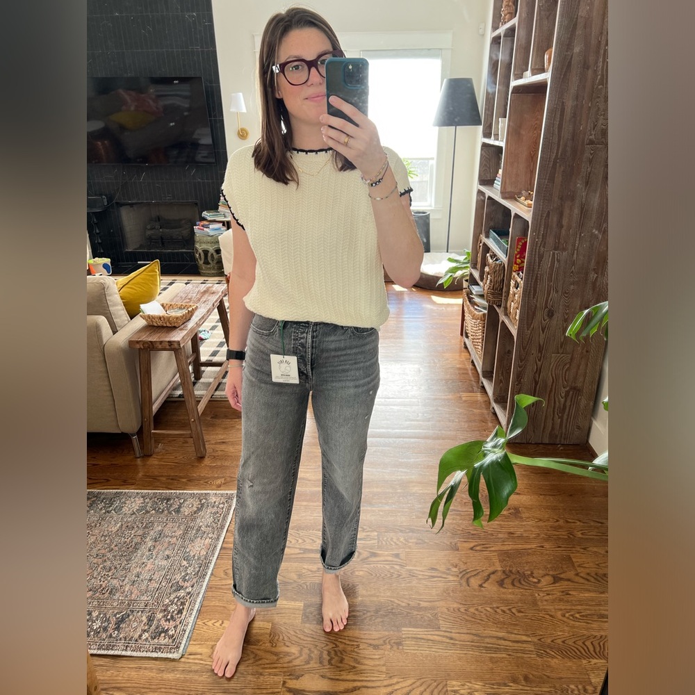 NWT Pistola Super High Rise Straight Leg Cassie in Color Whittier Gray Size 28
